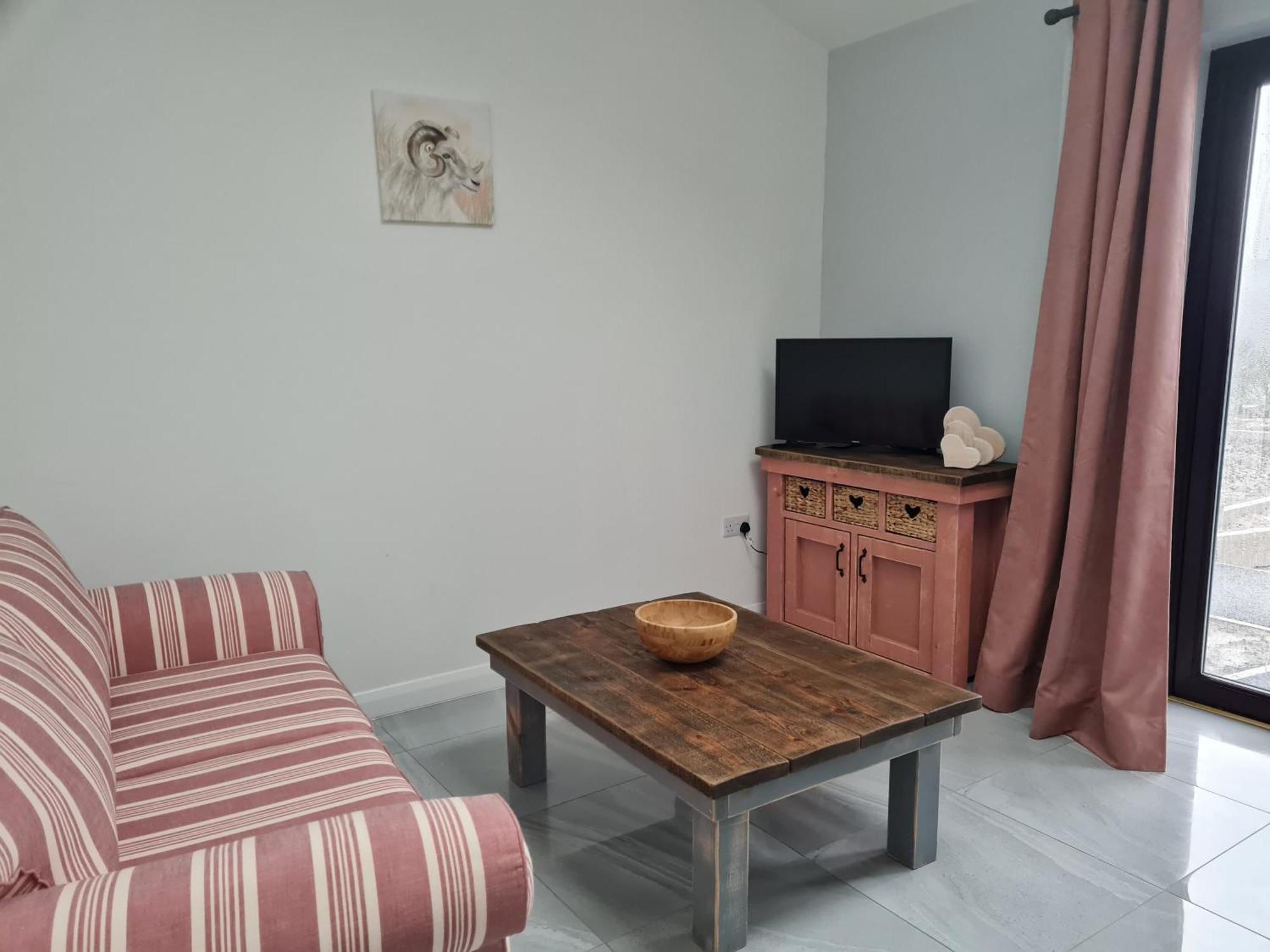 Apartamento The Old Mountain Stables Caerllwyn Ganol Farm Newport  Habitación foto